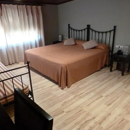 Hotell H Con Encanto Binéfar