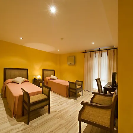 Hotell H Con Encanto Binéfar
